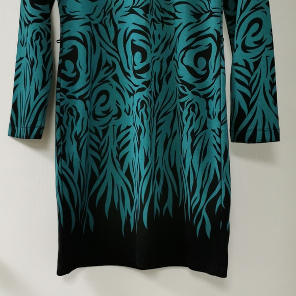 Soft Dress - Picture 2 of 4